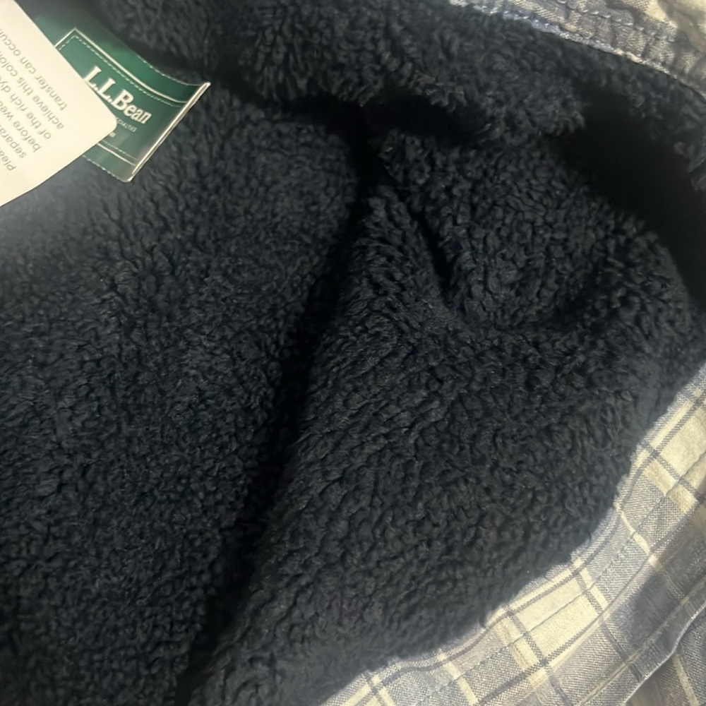 L.L. Bean Men’s Sherpa Lined Button Up! - Picture 4 of 5